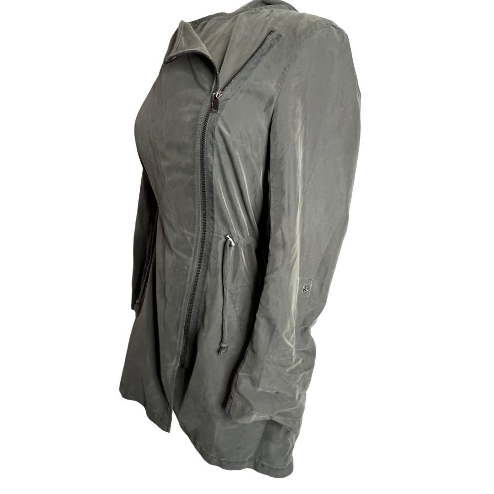 Divided by H&M women’s size 2 lightweight jacket hooded side, zipper army green - Picture 2 of 13